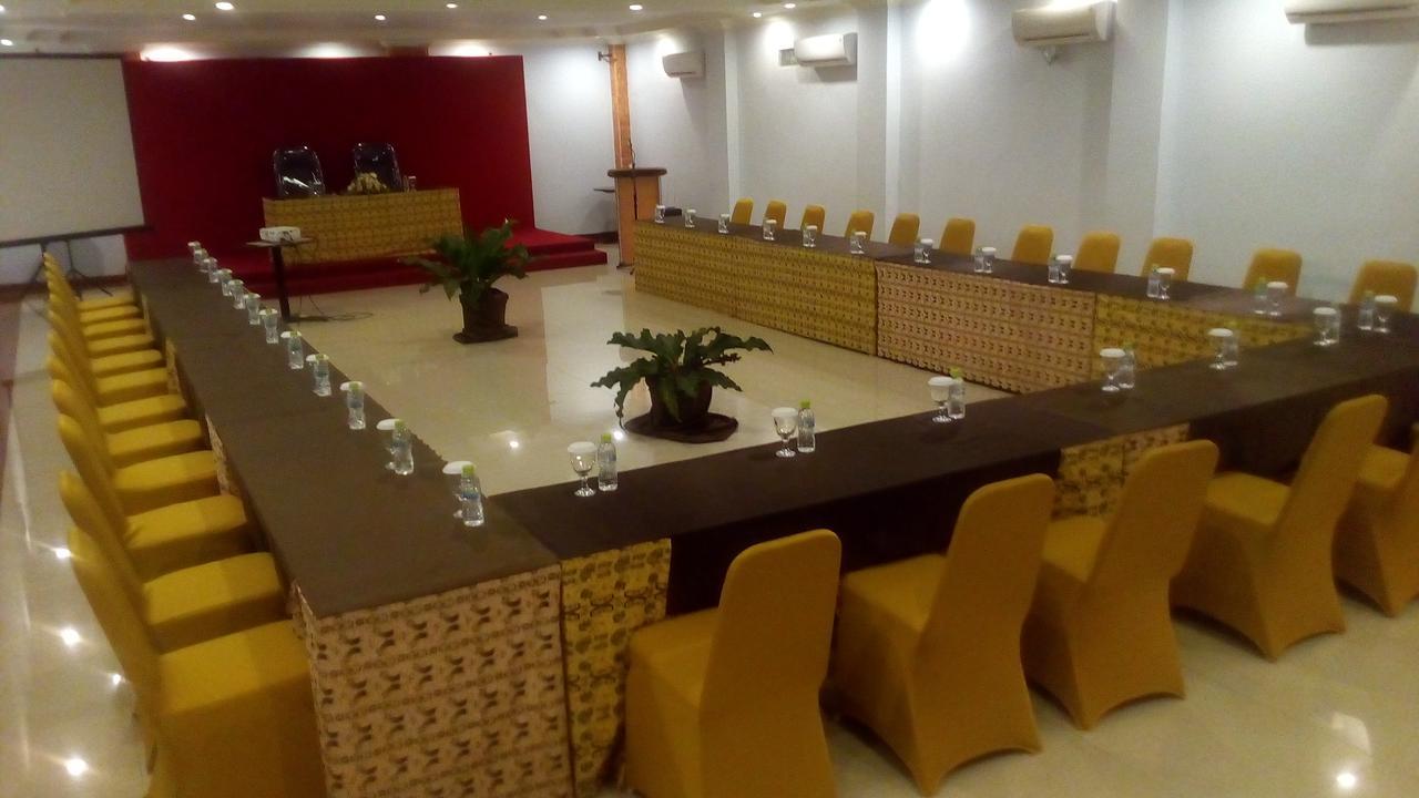 Careinn Merauke By Yolo Hospitality Экстерьер фото