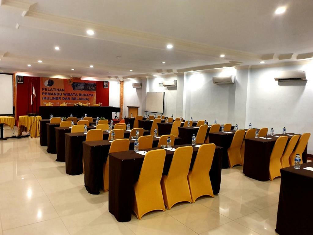 Careinn Merauke By Yolo Hospitality Экстерьер фото